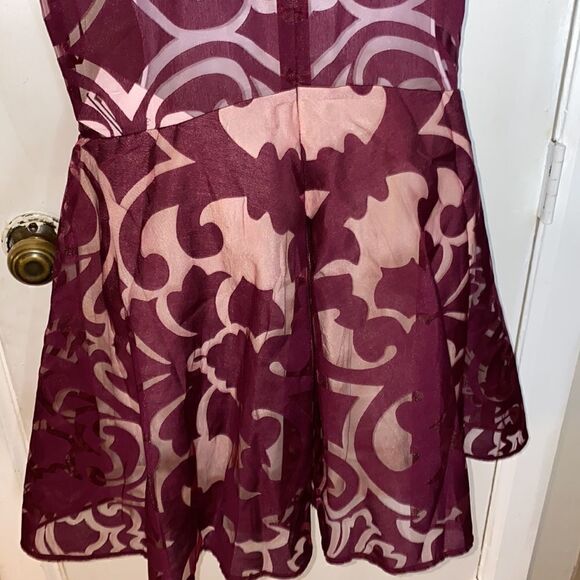 KEEPSAKE Bordeaux Romantic Rebel Burnout Skater Dress-L NWT - Picture 7 of 10